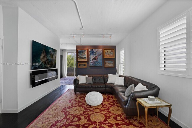 1700 Meridian Ave unit 304, Miami Beach, FL 33139 - photo 4