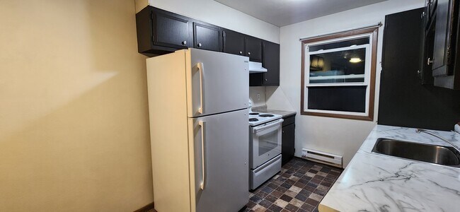 926 17th St S unit 1, La Crosse, WI 54601 - photo 3