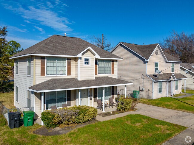 Vibrant single-family homes in Fifth Ward neighborhood.