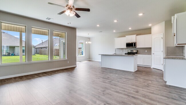 4642 E Ridge Rd unit 36198834, Lake Charles, LA 70607 - photo 3