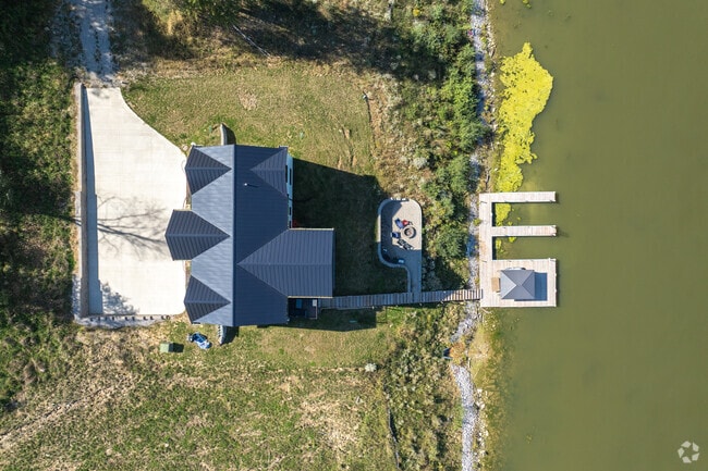 Homebuyers in Dry Ridge have several options when it comes to lakefront properties with private dock access to Williamstown Lake.