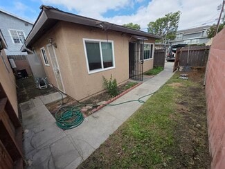 5424 Camp St, Cypress, CA 90630