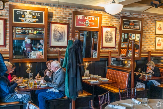 Churchill's in Rockville Centre offers pub fine-faire in a cozy dining room and bar aesthetic.