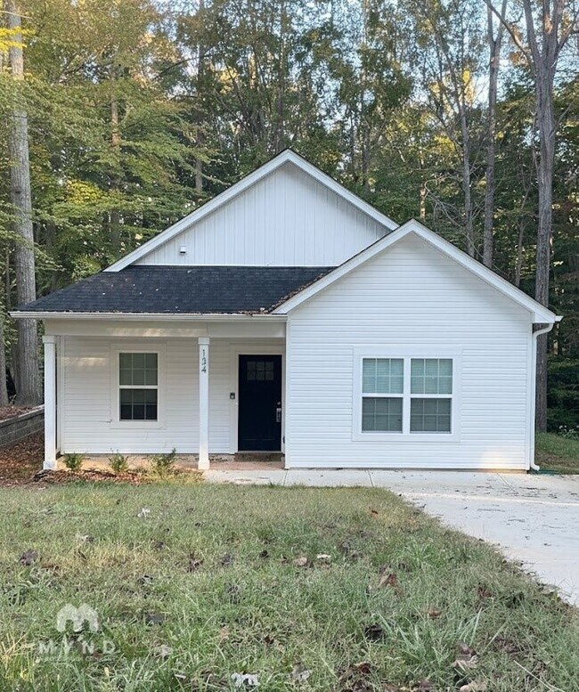 134 Lauren Ct, Gastonia, NC 28056