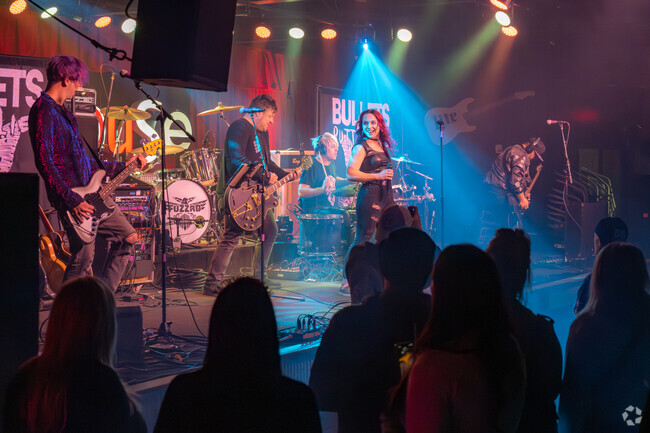 Music lovers can catch local live music acts weekly at the Dog House Bar & Grill in Maplewood.