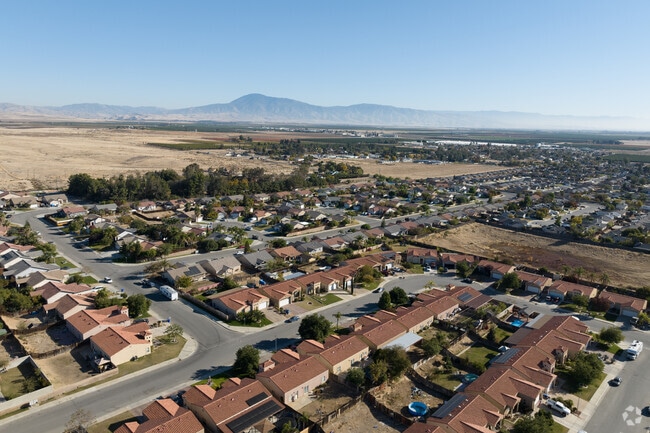 The neighborhood of Edison is located on the East side of Bakersfield.