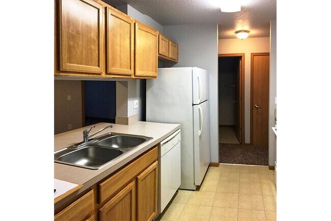 MEADOWS OF LUKE RIDGE, Rock Falls, IL 61071 - photo 3