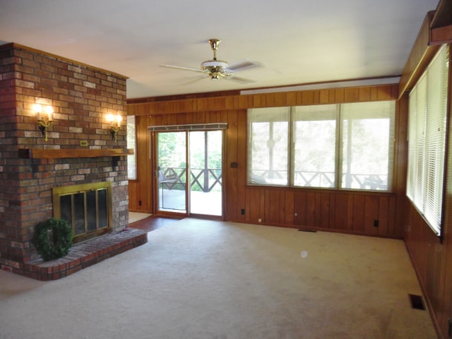 2638 Table Rock Rd, Pickens, SC 29671 - photo 6