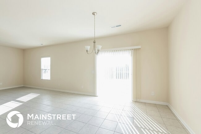 2917 Patishall Ln, Charlotte, NC 28214 - photo 6