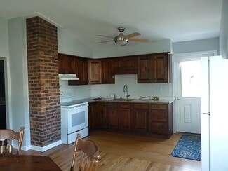 2477 Boston Post Rd Unit apartment, Guilford, CT 06437