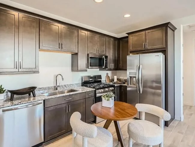 17361 W Smoketree Dr unit B, Surprise, AZ 85387 - photo 4