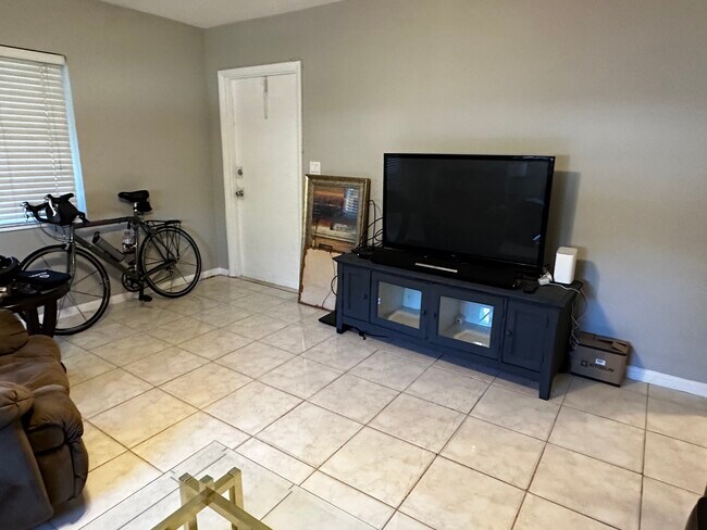 240 SW 7th St unit 100, Boca Raton, FL 33432 - photo 4