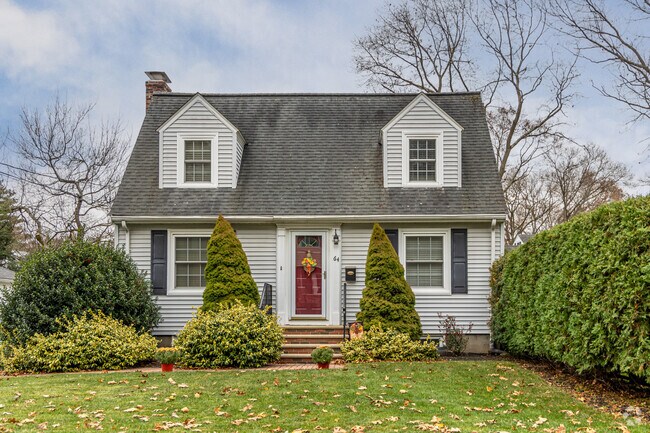 Other home examples in Cedarwood include Cape Cod homes.