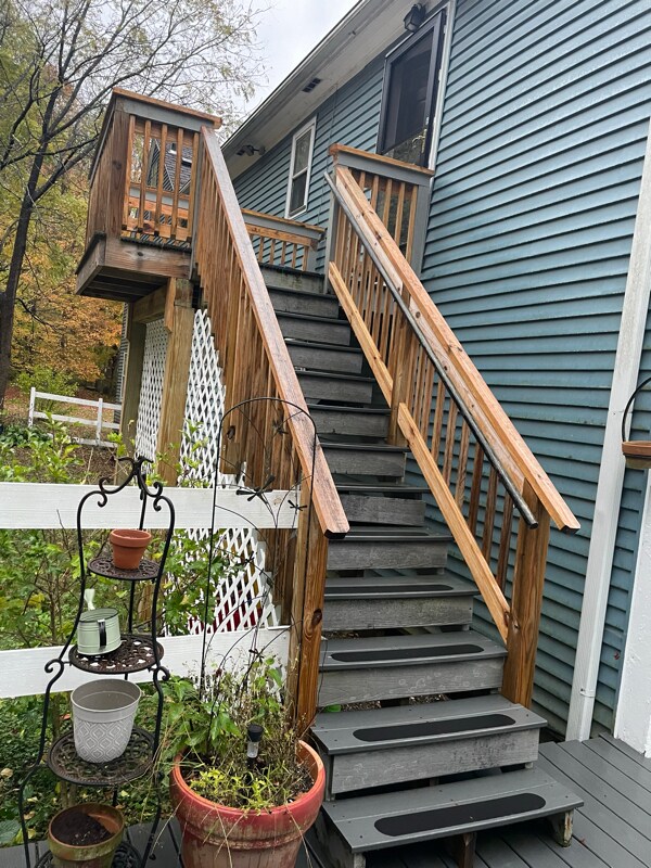 42 Thompson Rd, Thompson, CT 06277