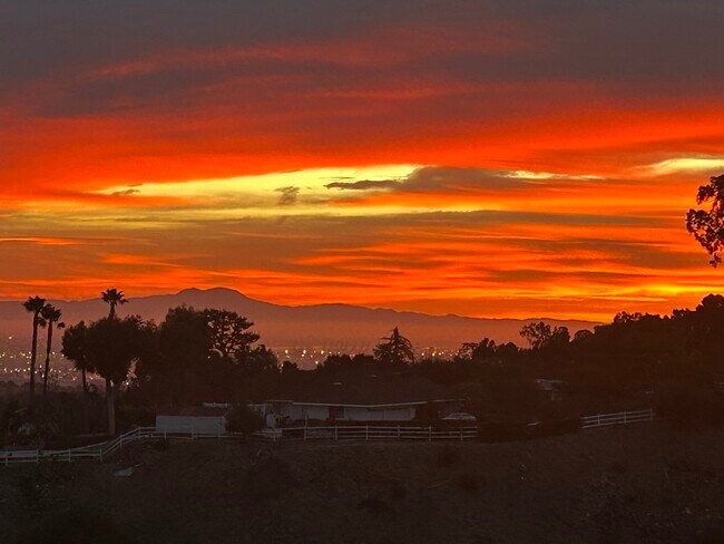 27078 Sunnyridge Rd, Palos Verdes Peninsula, CA 90274 - photo 7