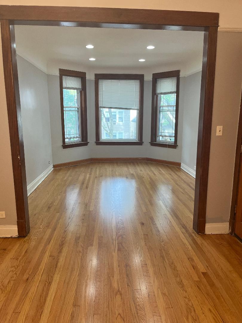 1507 W Victoria St unit 1, Chicago, IL 60660 - photo 1