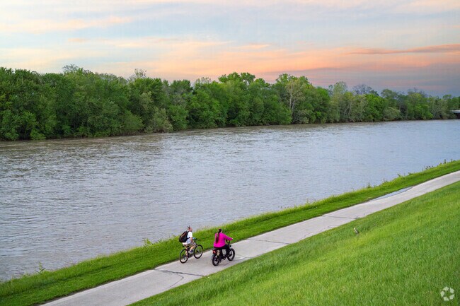 The Great Miami River Recreational Trail is ideal for El Dorado-Williamsdale bikers and hikers.