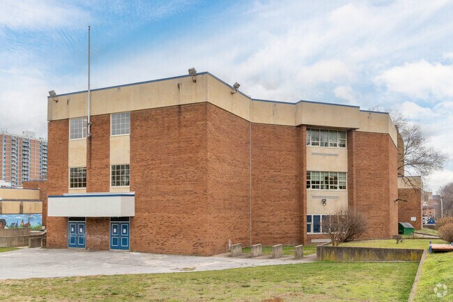 Furman Templeton Preparatory Academy serves students from Pre-K through the 5th grade.