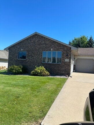N420 Kilsdonk Ct, Appleton, WI 54915