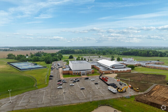 Paw Paw High School teachers have earned a C+ Niche.com rating.