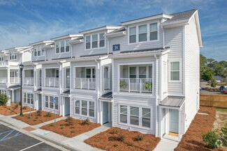 144 E 62nd St, Savannah, GA 31405