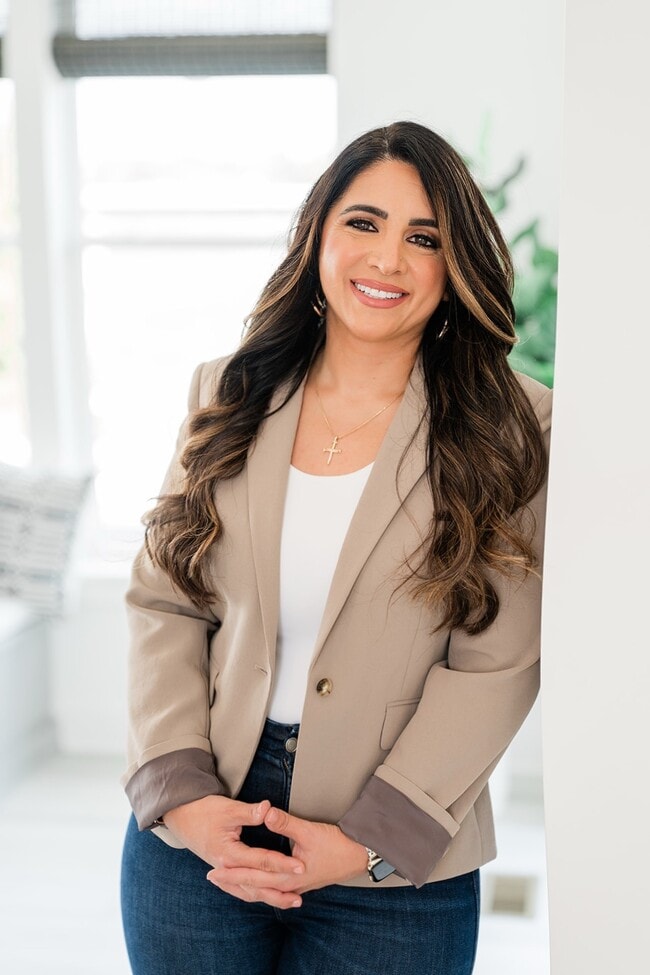Nadine Nasrallah