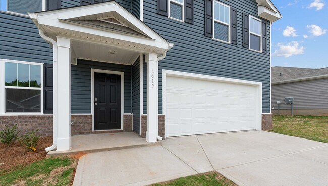 1013 Yearling Way, Roebuck, SC 29376 - photo 2