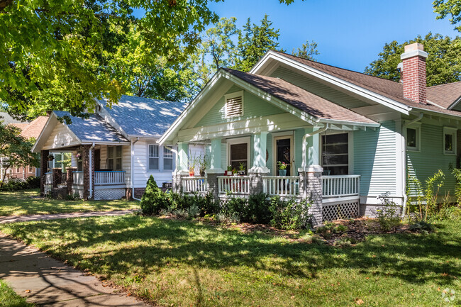 South Manhattan has several cottage and bungalow style homes lining it's quiet streets.