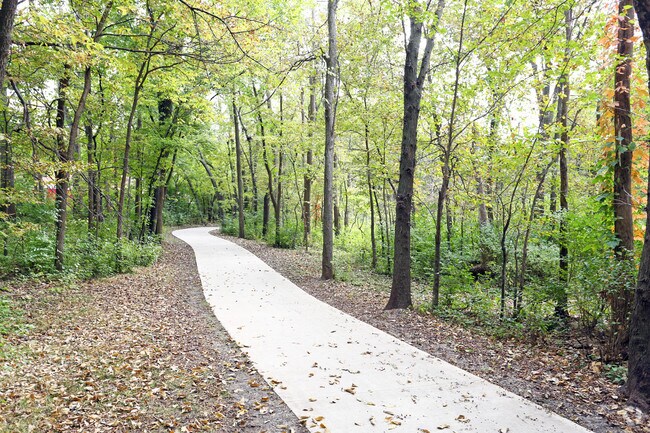 St. Andrews Apartments, Urbandale, IA 50322 - photo 7