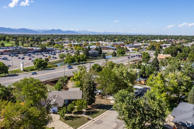 Enjoy easy access to shopping and restaurants in Parkway Estates, Arvada, Colorado.