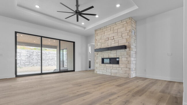 4233 Braiken Ridge Dr unit 36199361, Lehi, UT 84003 - photo 4