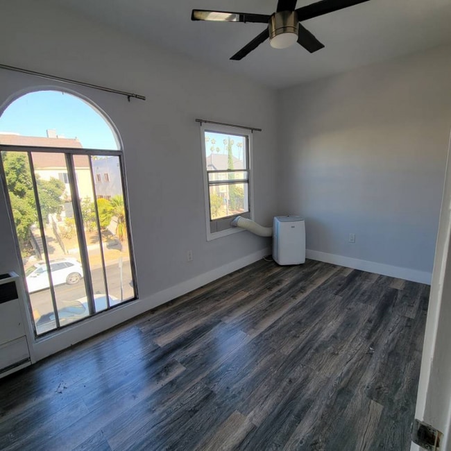 837 S Normandie Ave unit 201, Los Angeles, CA 90005 - photo 4