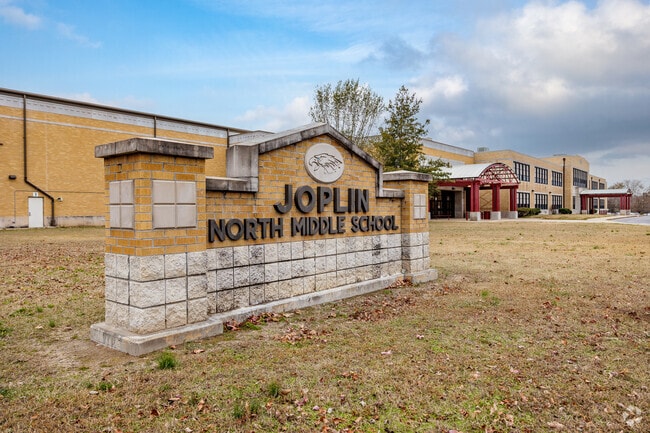 Joplin North Middle School has a Niche rating of B-.
