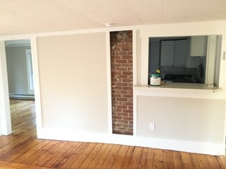 7 Wells St, Enfield, NH 03748