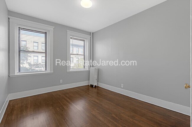 28 Glenville Ave unit 2, Allston, MA 02134 - photo 6