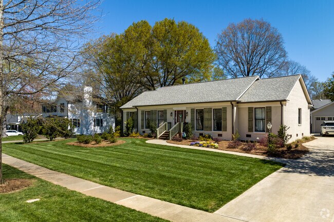 Ranch-style homes are very popular in the Governor's Square neighborhood.