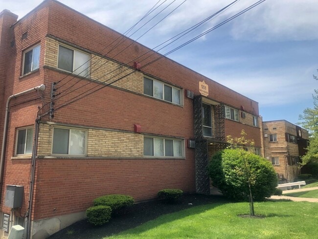 551 Lowell Ave unit 551-02, Cincinnati, OH 45220 - photo 5