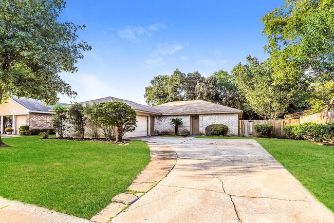 14214 Bateau Dr, Cypress, TX 77429 - photo 2