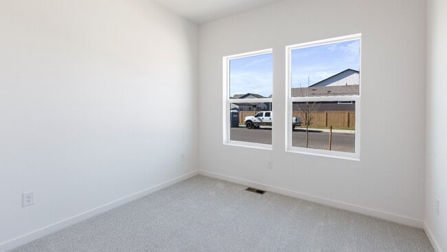 689 Muturu Rd, Johnstown, CO 80534 - photo 5