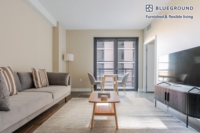 443 New York Ave NW unit FL6-ID1068, Washington, DC 20001 - photo 3