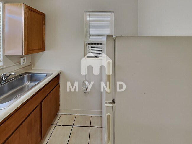 2795 E 4th St unit 1, Reno, NV 89512 - photo 5