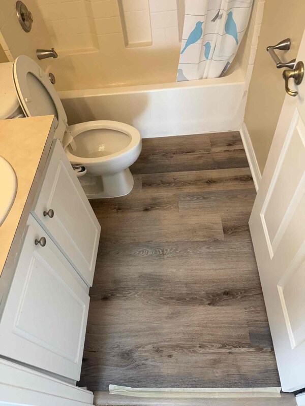 2301 Dumas Dr, Deltona, FL 32738 - photo 2