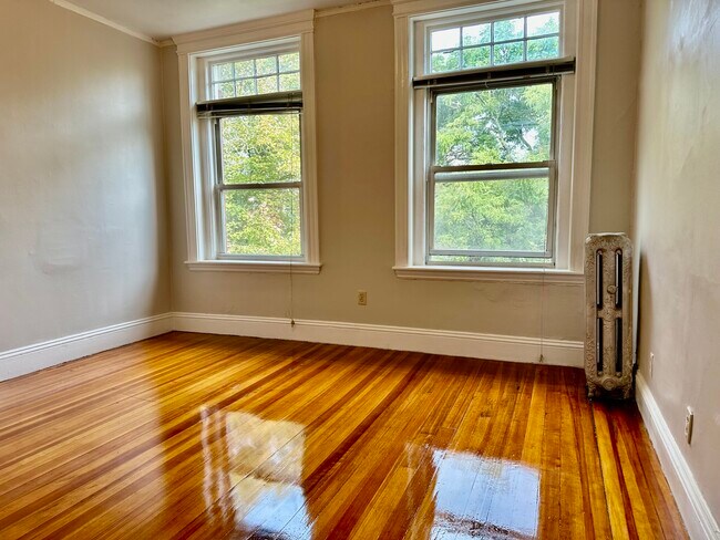 10 Strathmore Rd unit 3, Brookline, MA 02445 - photo 2