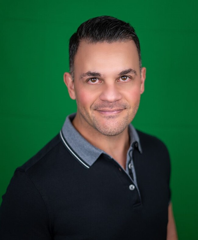 Agent Photo