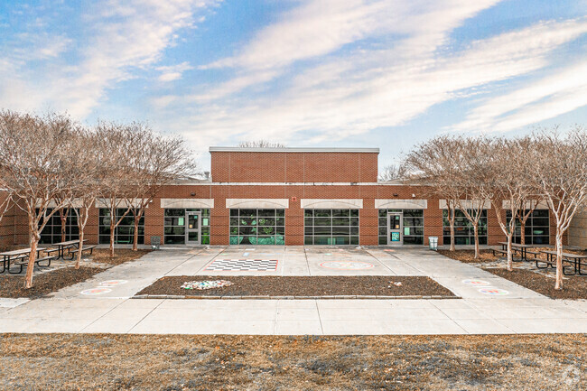 Boals Elementary School, Rankings & Reviews - Homes.com