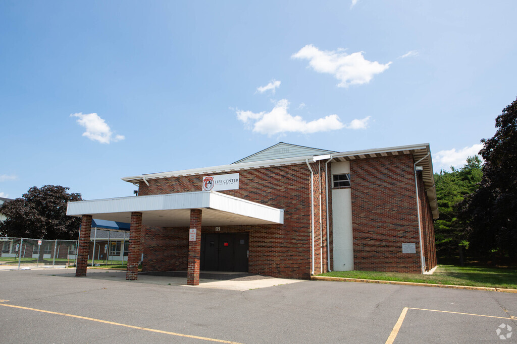 Life Center Academy is a private schools that serves students 9-12.