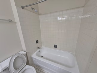 5885 Forest View Rd Unit 800-319, Lisle, IL 60532