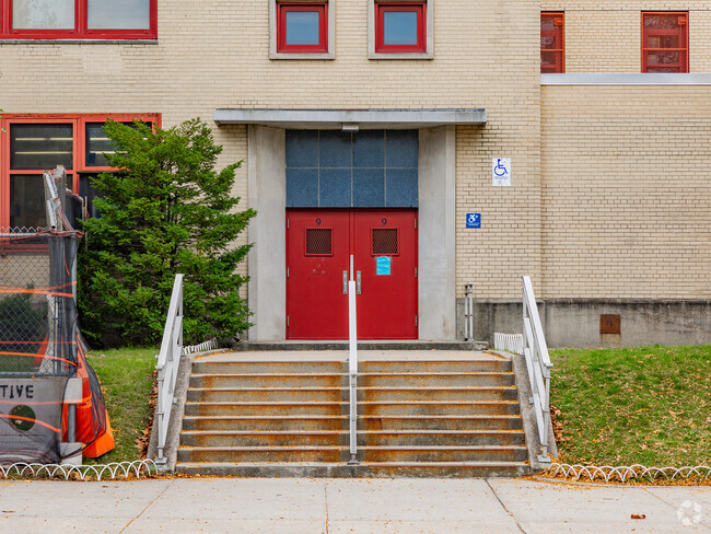 PS 213 Carl Ullman School is ranked #247 in New York Elementary Schools.