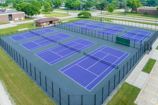 Northwest Johnston's Johnston Middle School has tennis courts for students to use.