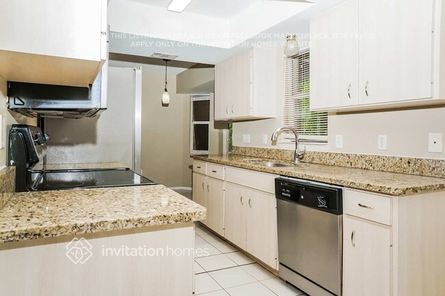 756 Leeward Rd, Venice, FL 34293 - photo 6